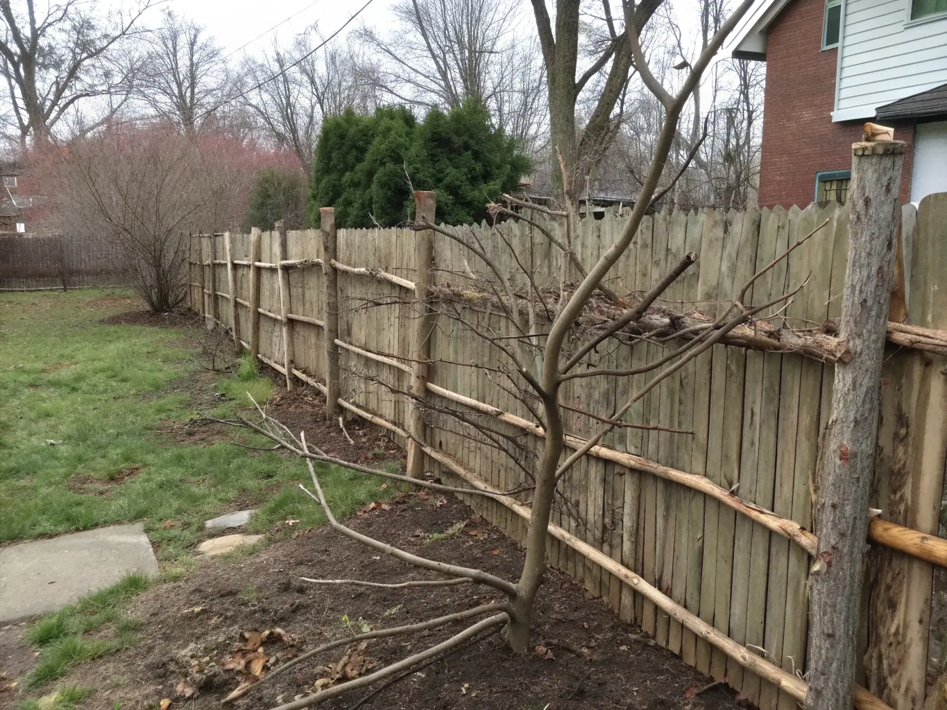 Underhåll av risstaket med påfyllning